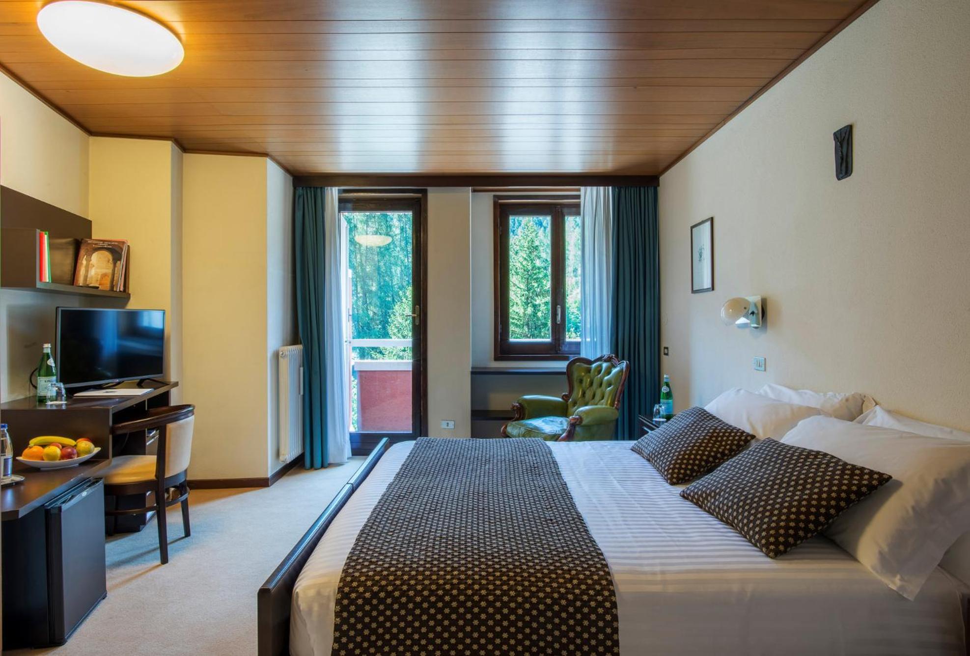 Hotel Mirella Ponte Di Legno Luaran gambar