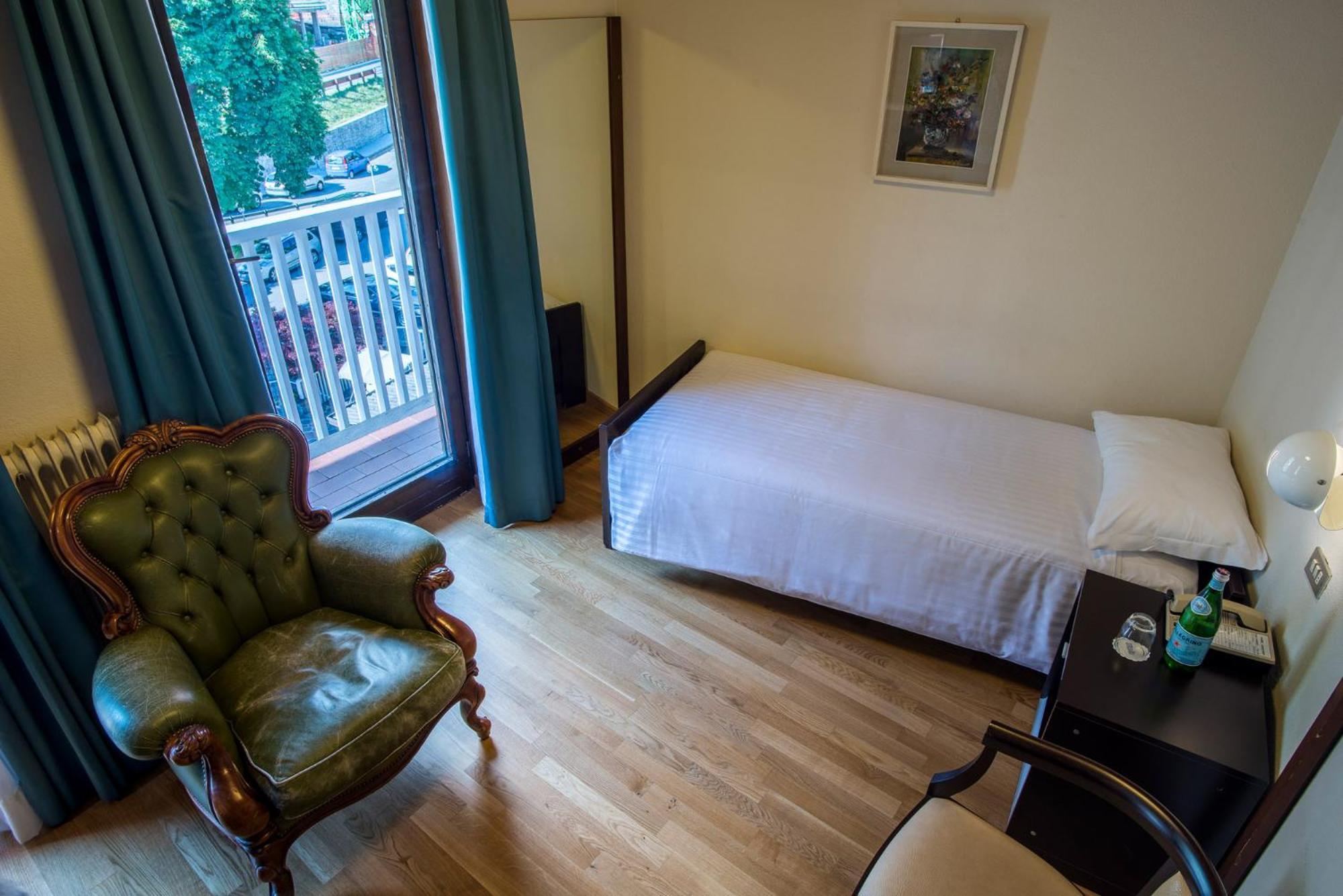 Hotel Mirella Ponte Di Legno Luaran gambar