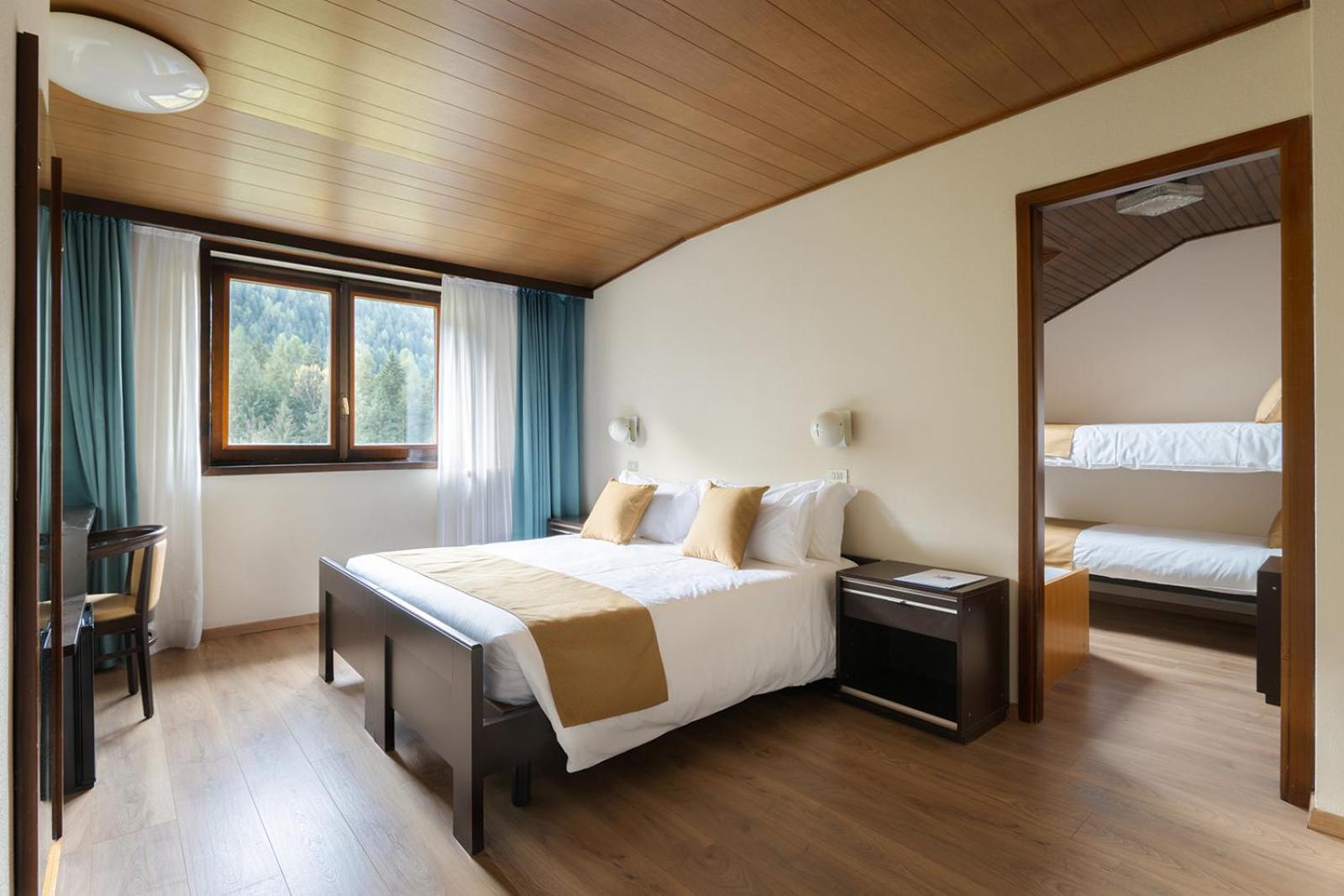 Hotel Mirella Ponte Di Legno Luaran gambar