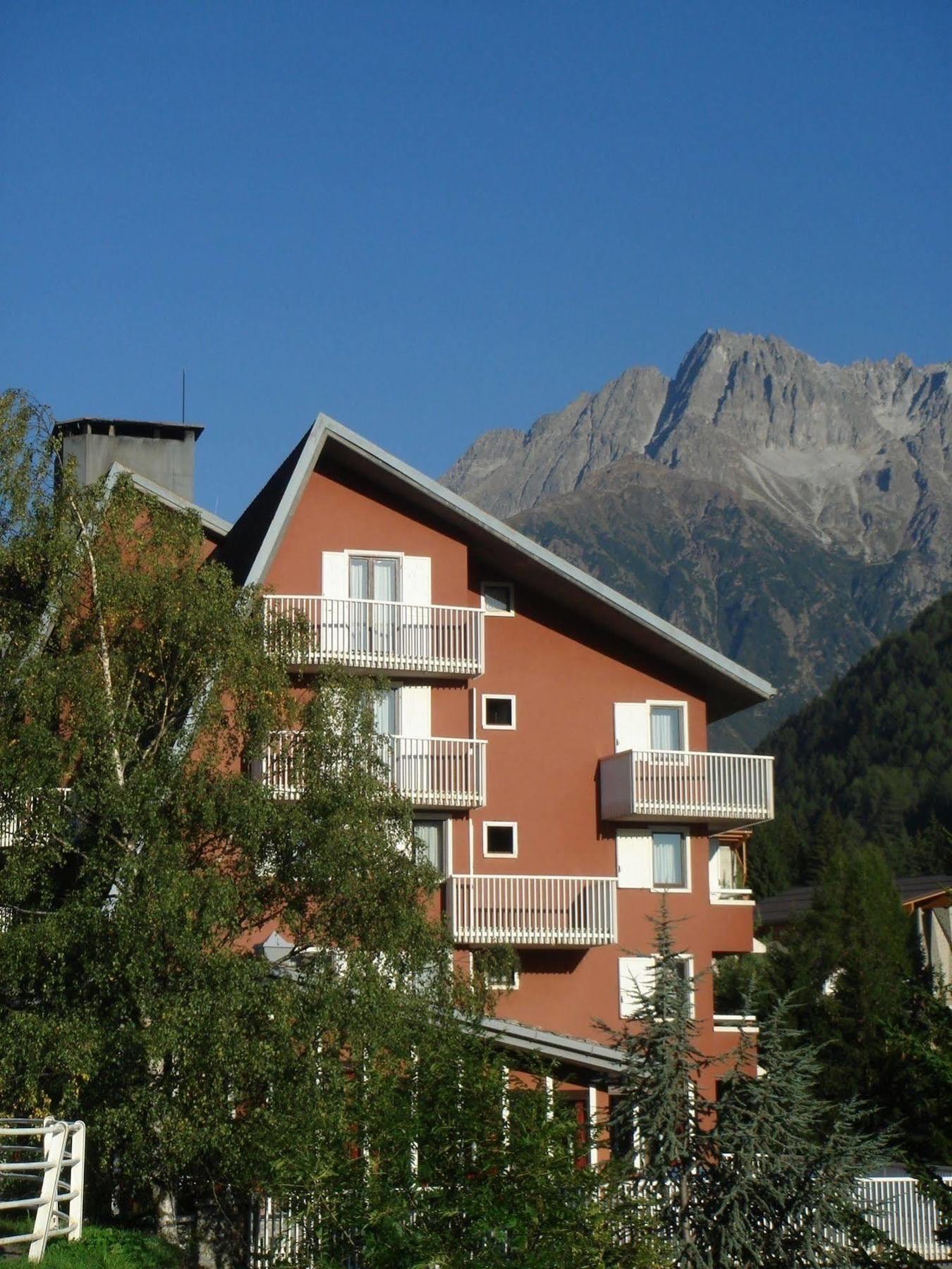 Hotel Mirella Ponte Di Legno Luaran gambar